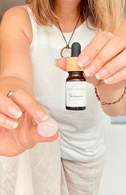 Essential Oil Bath Oil with Rose Quartz crystal for Self-care